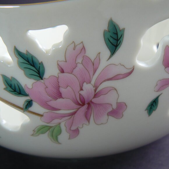 Lenox Porcelain 8” Bowl Pierced Cut Out Barrington Hand Decorated 24k Gold Trim - Picture 8 of 11